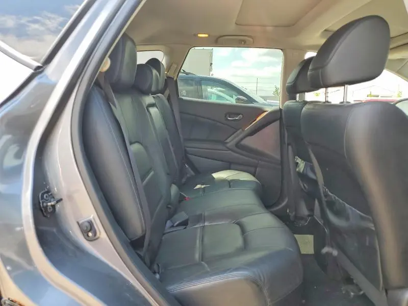 2013 NISSAN MURANO S  