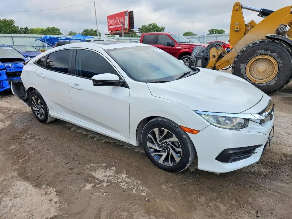 2018 HONDA CIVIC EX  
