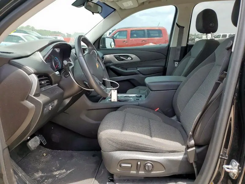 2021 CHEVROLET TRAVERSE LT  