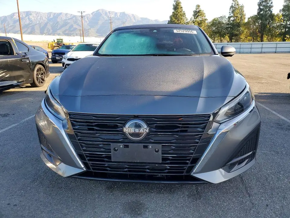 2023 NISSAN ALTIMA SL  
