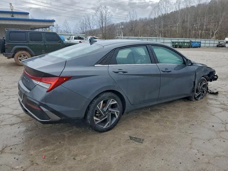 2024 HYUNDAI ELANTRA SEL  