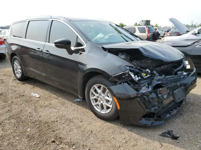 2025 CHRYSLER VOYAGER LX  