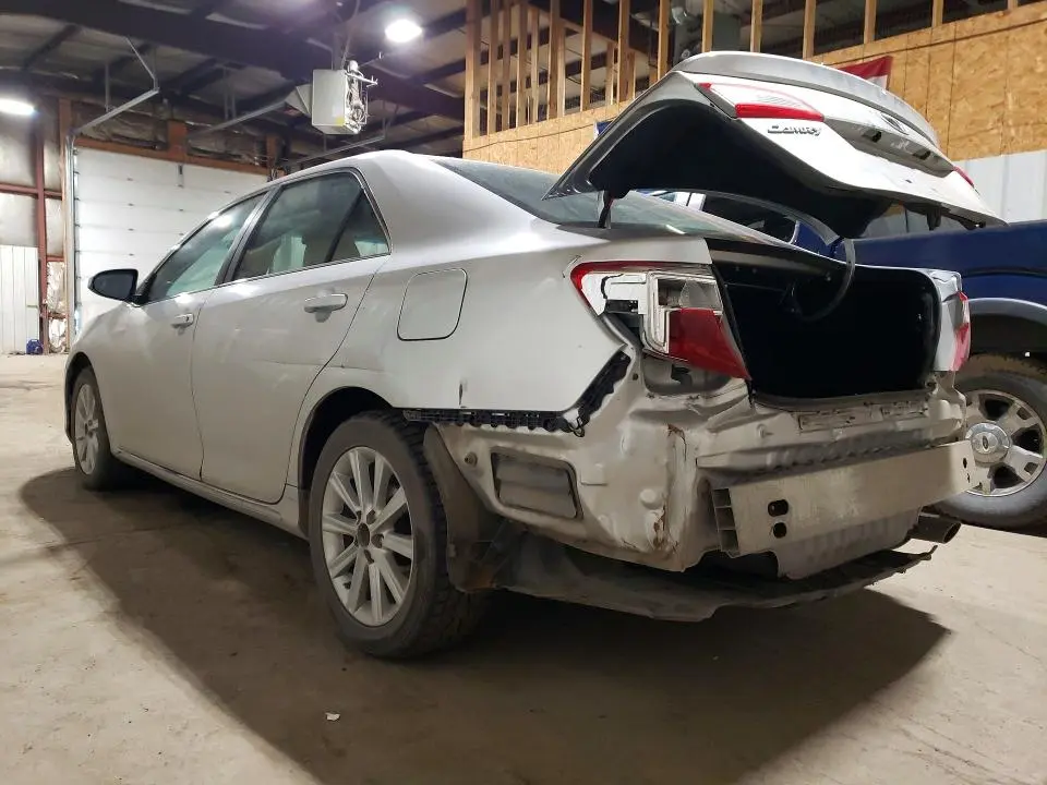 2012 TOYOTA CAMRY XLE  