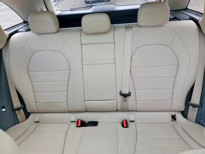 2016 MERCEDES-BENZ GLC 300  