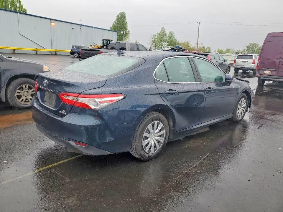 2020 TOYOTA CAMRY LE  