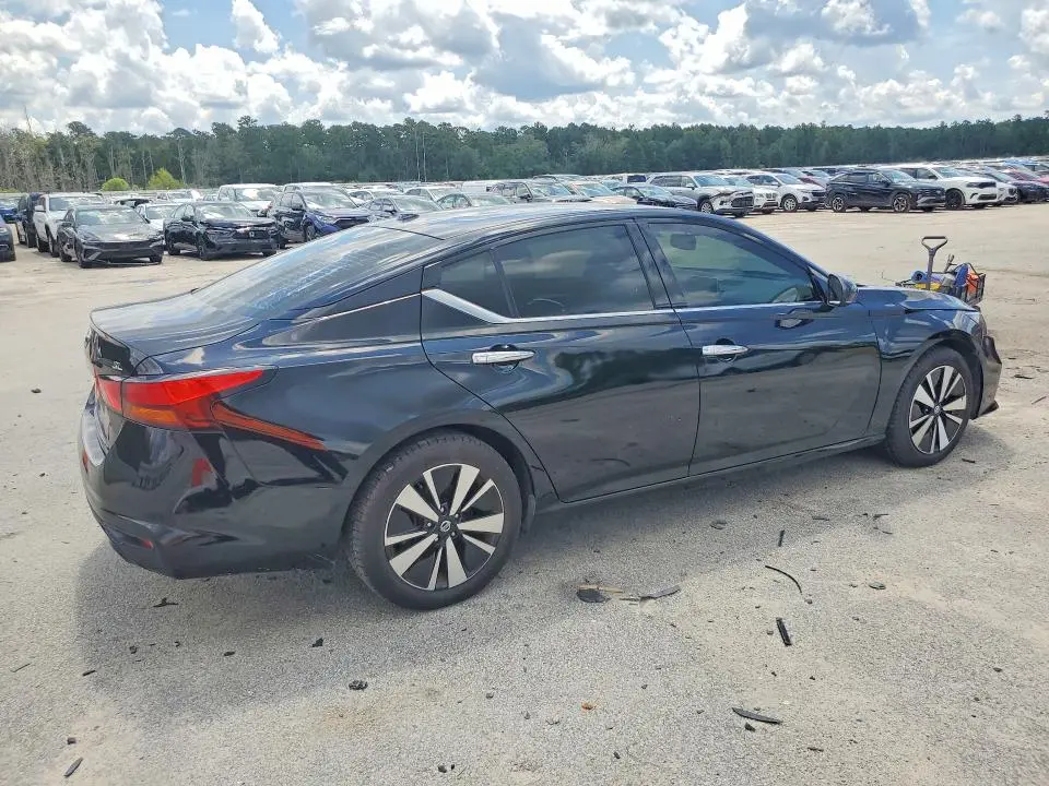 2019 NISSAN ALTIMA SL  