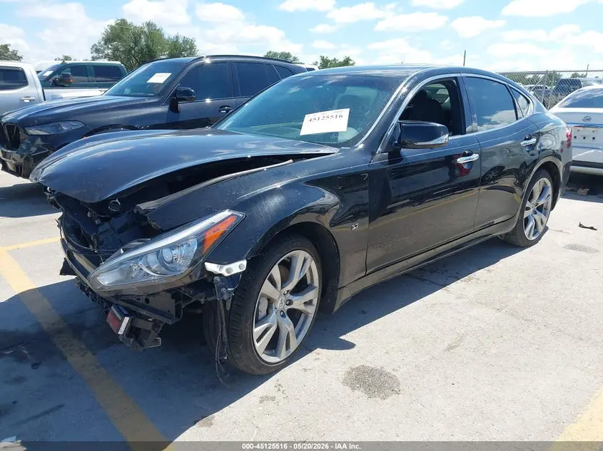 2019 INFINITI Q70 3.7 LUXE