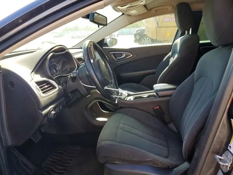 2017 CHRYSLER 200 LX  