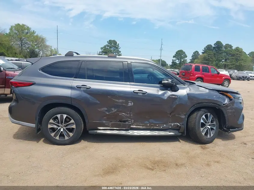 2021 TOYOTA HIGHLANDER HYBRID XLE