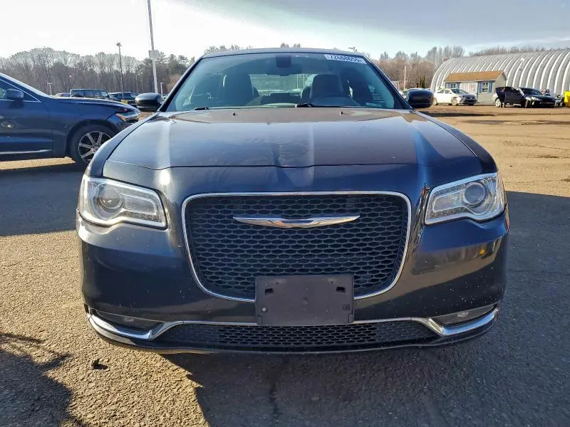 2015 CHRYSLER 300 LIMITED  