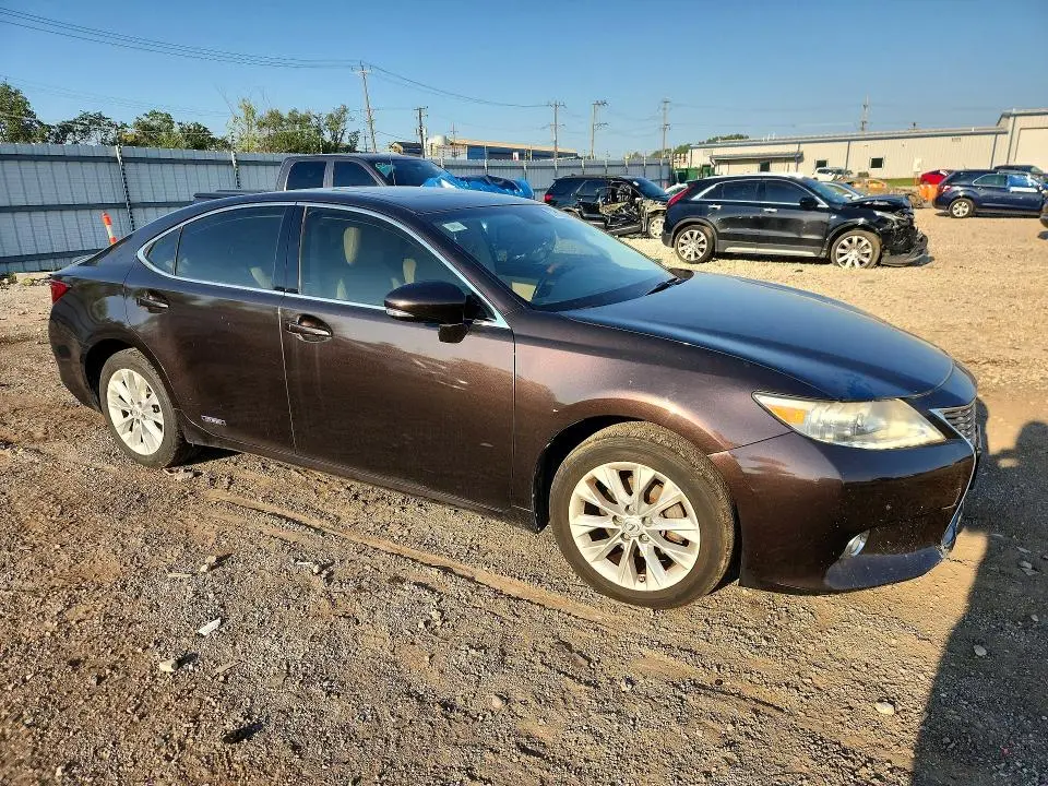 2013 LEXUS ES 300H  