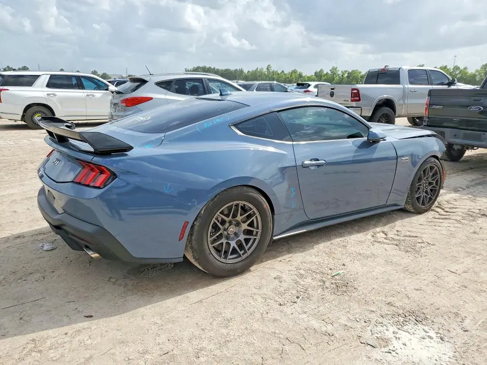 2024 FORD MUSTANG GT  
