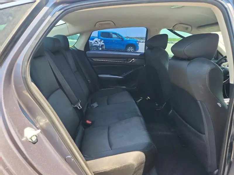 2022 HONDA ACCORD LX  