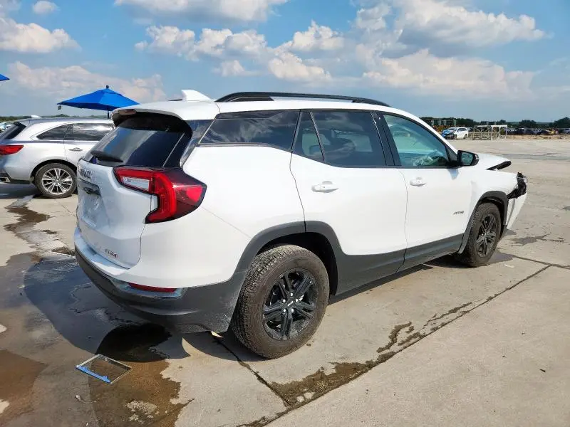 2023 GMC TERRAIN AT4  