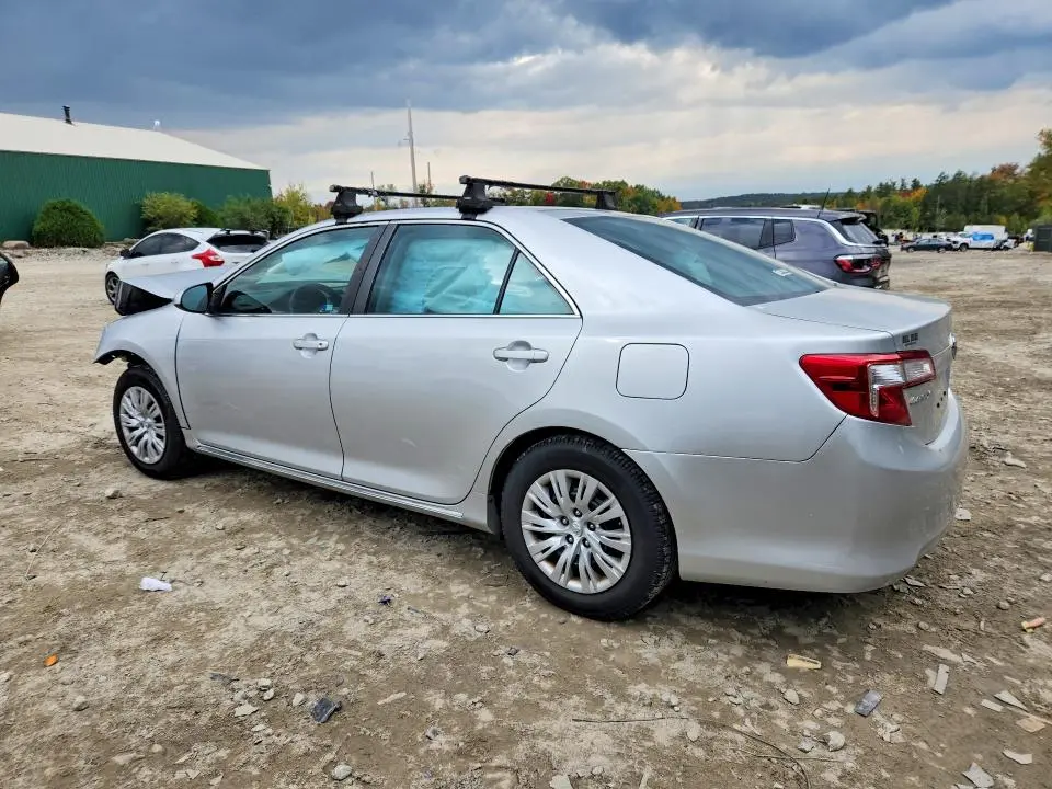 2014 TOYOTA CAMRY LE  