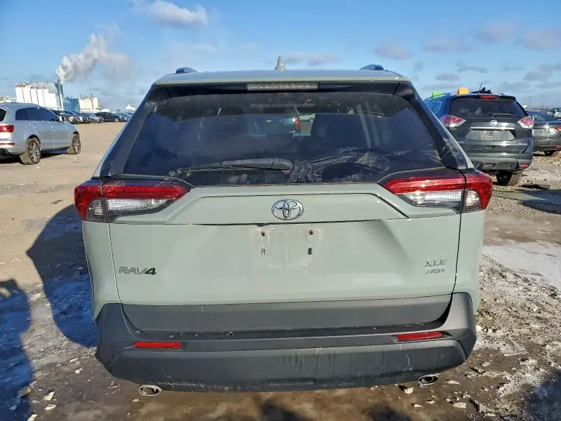 2021 TOYOTA RAV4 XLE PREMIUM  