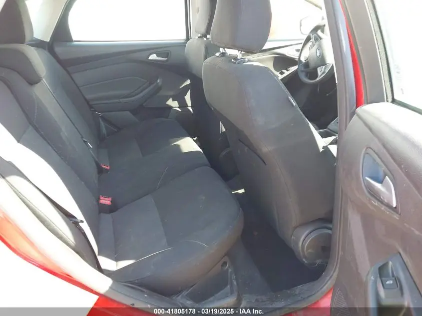 2017 FORD FOCUS SE