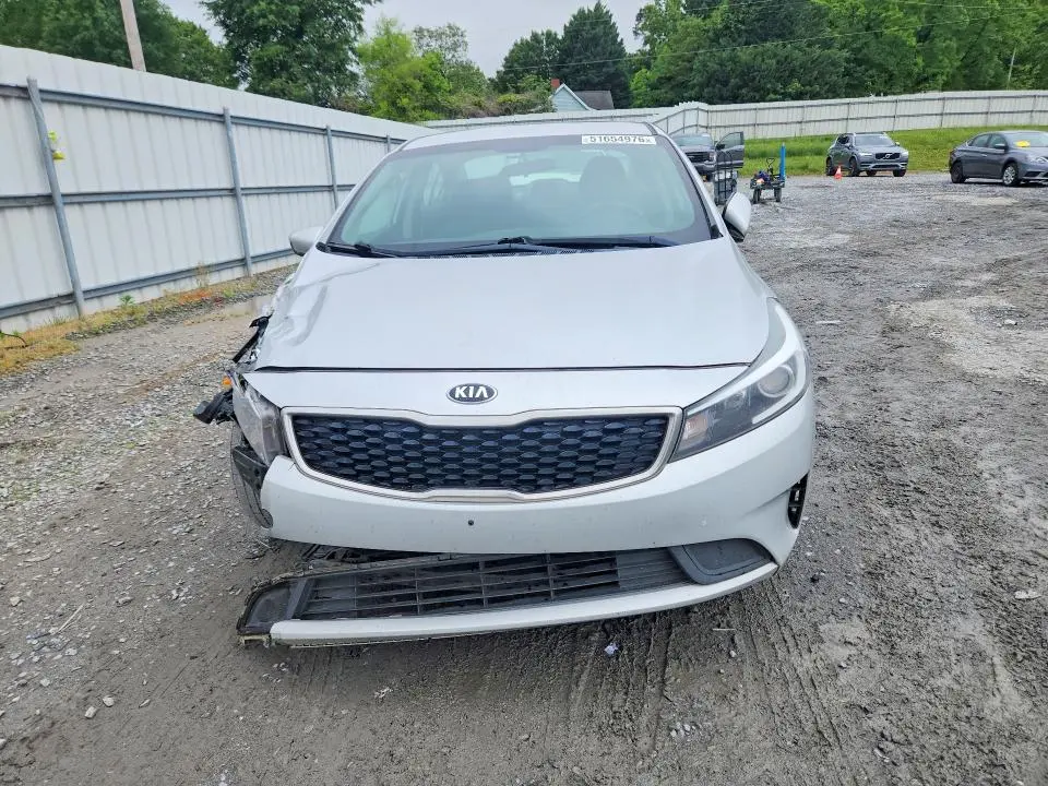 2017 KIA FORTE LX  
