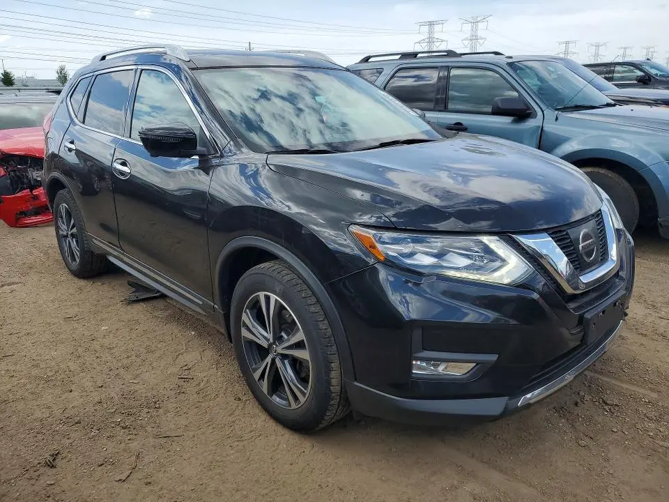 2017 NISSAN ROGUE SL  