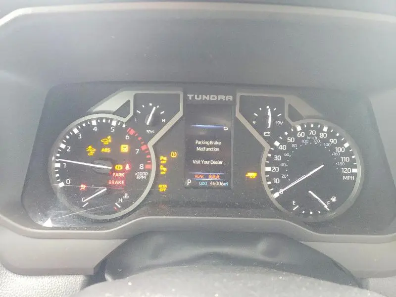 2022 TOYOTA TUNDRA SR5  