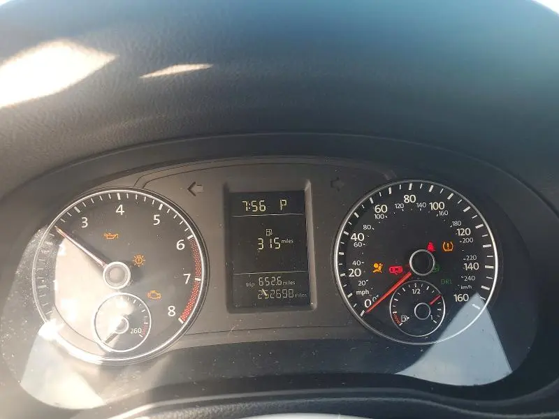 2015 VOLKSWAGEN PASSAT S  