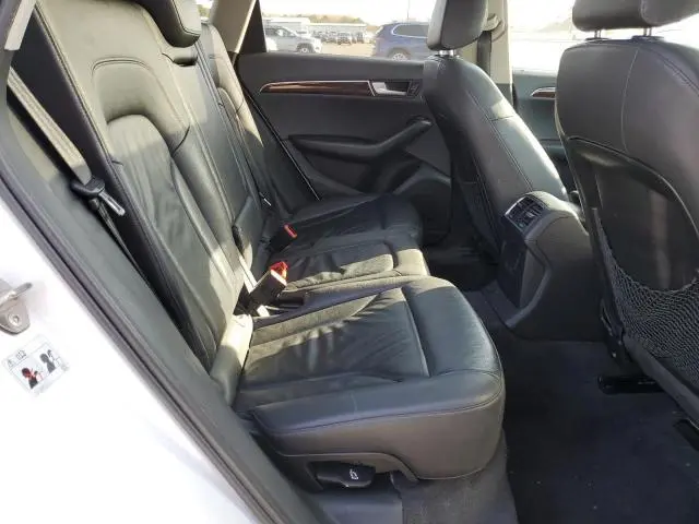 2010 AUDI Q5 PREMIUM PLUS  
