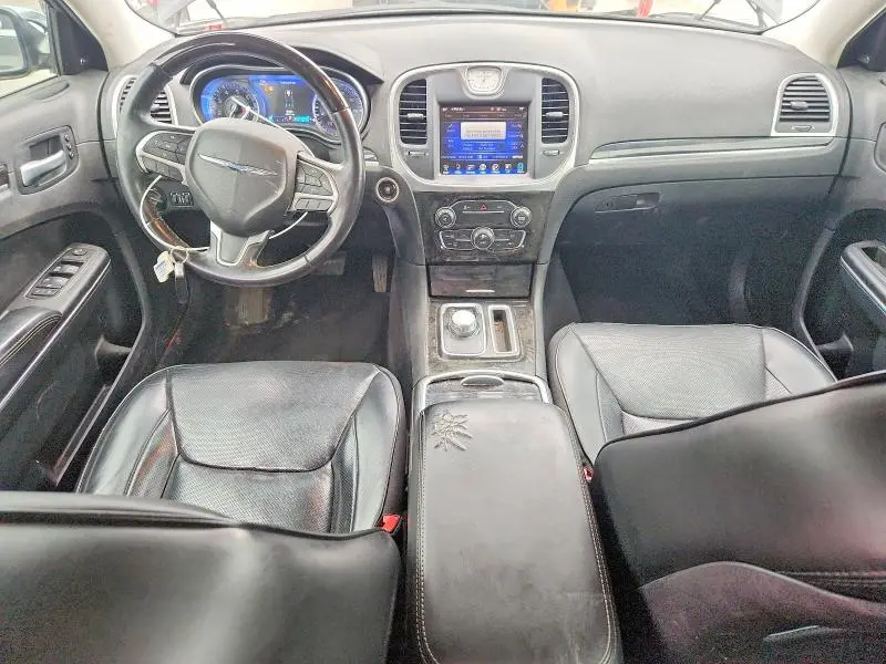 2016 CHRYSLER 300C   