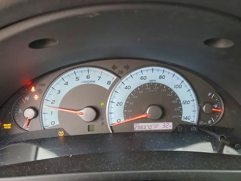 2011 TOYOTA CAMRY BASE  