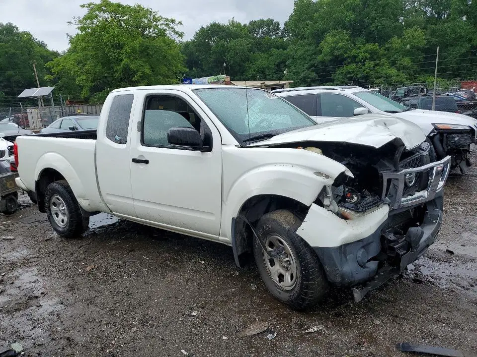 2017 NISSAN FRONTIER S  