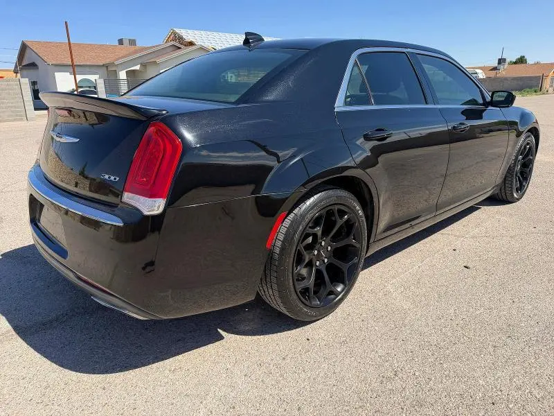 2015 CHRYSLER 300 LIMITED  
