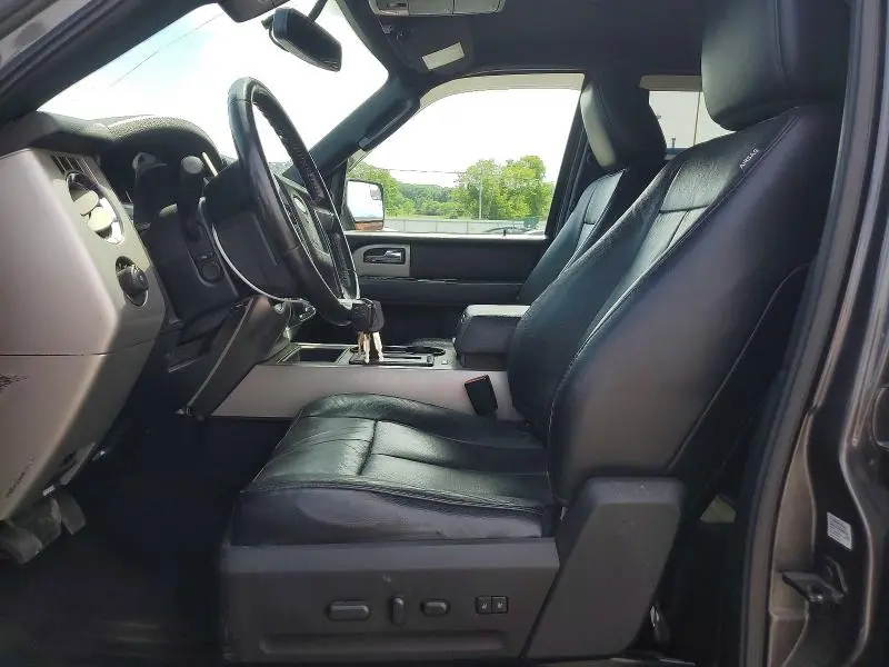2016 FORD EXPEDITION EL XLT  