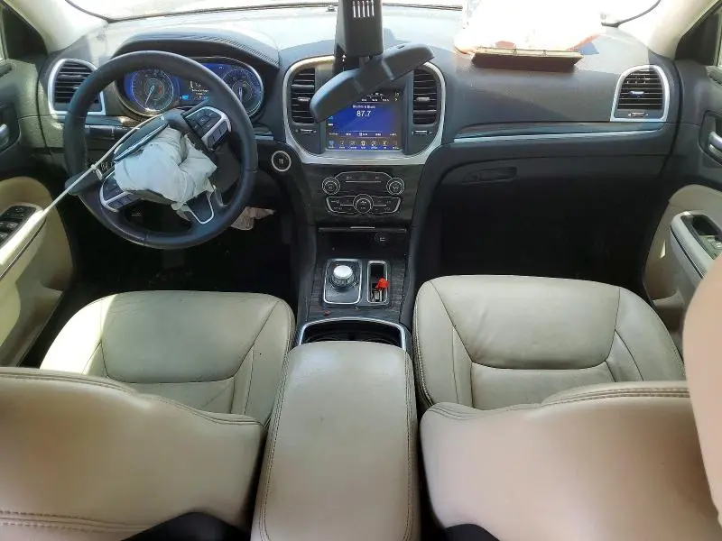 2016 CHRYSLER 300 LIMITED  