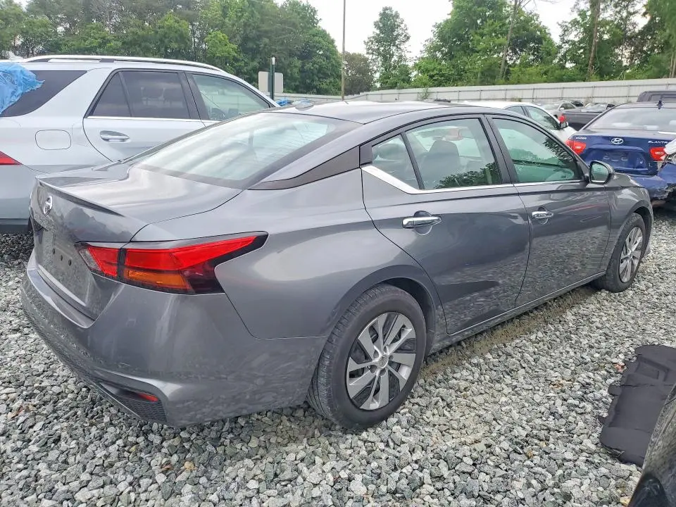 2019 NISSAN ALTIMA S  