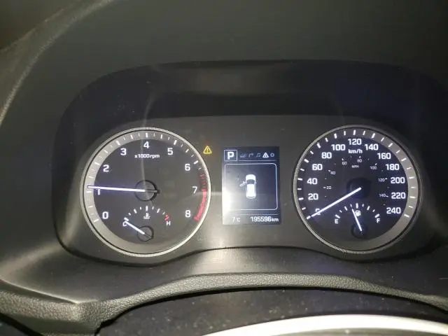 2018 HYUNDAI TUCSON SE  