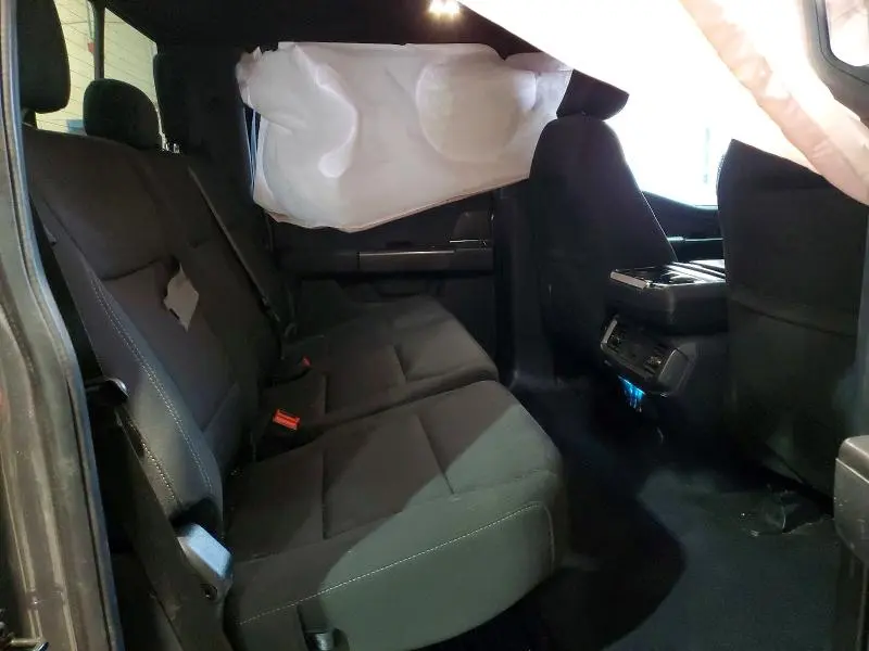 2024 FORD F150 XLT  