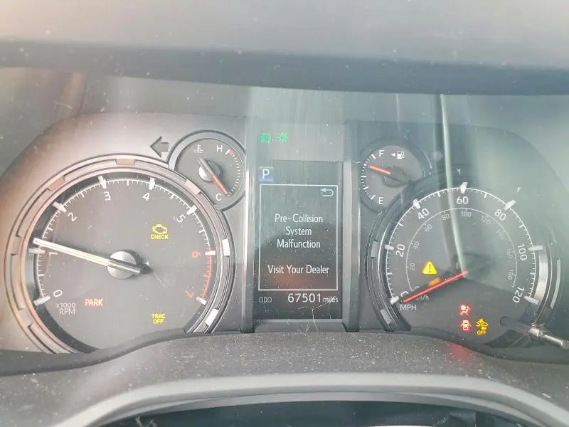 2022 TOYOTA 4RUNNER SR5  