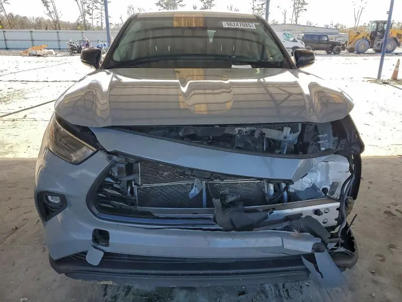 2024 TOYOTA HIGHLANDER HYBRID XLE  