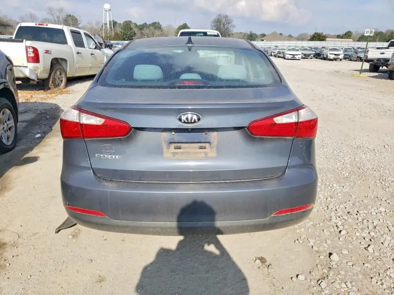 2016 KIA FORTE LX  