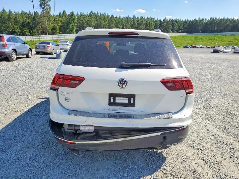 2018 VOLKSWAGEN TIGUAN SE  
