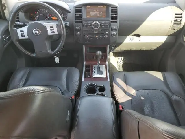 2011 NISSAN PATHFINDER S  