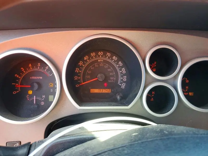 2011 TOYOTA TUNDRA CREWMAX SR5  