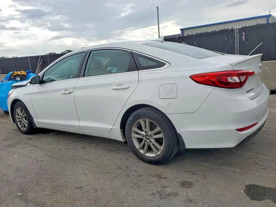 2017 HYUNDAI SONATA SE  