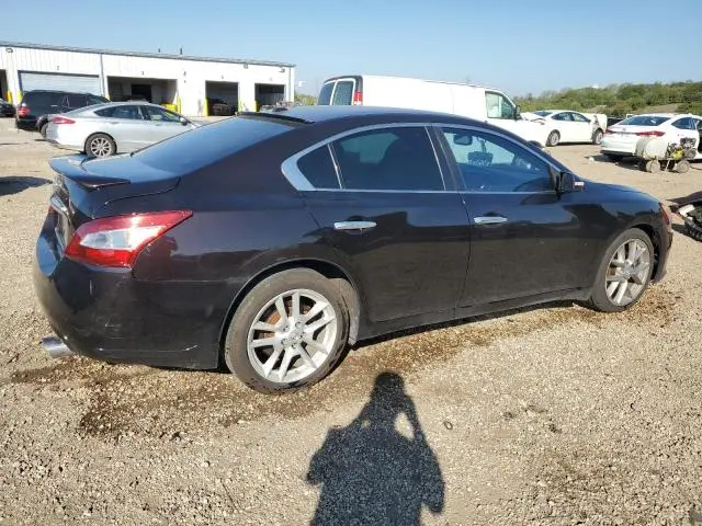 2010 NISSAN MAXIMA S  