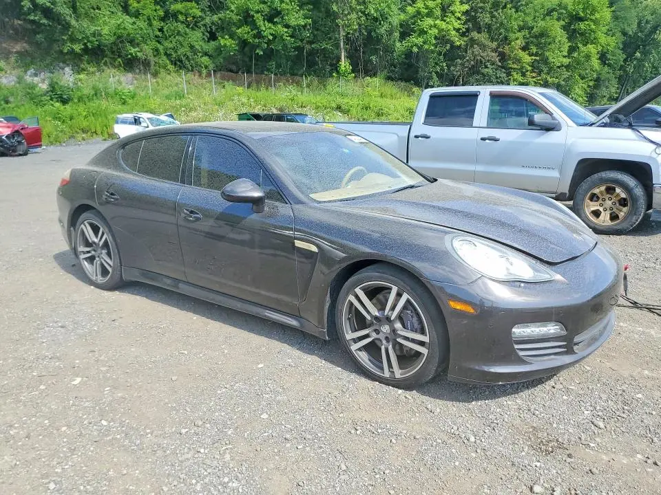 2012 PORSCHE PANAMERA 2  