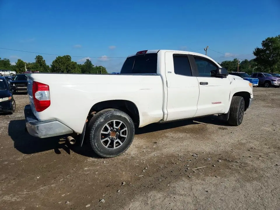 2015 TOYOTA TUNDRA SR5  