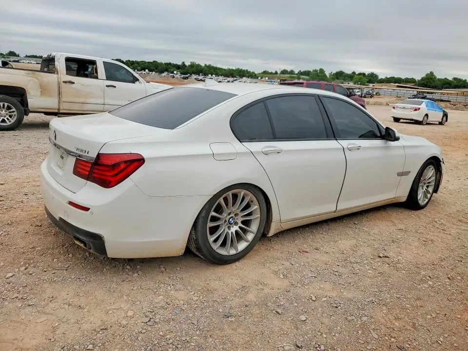 2015 BMW 750 I  