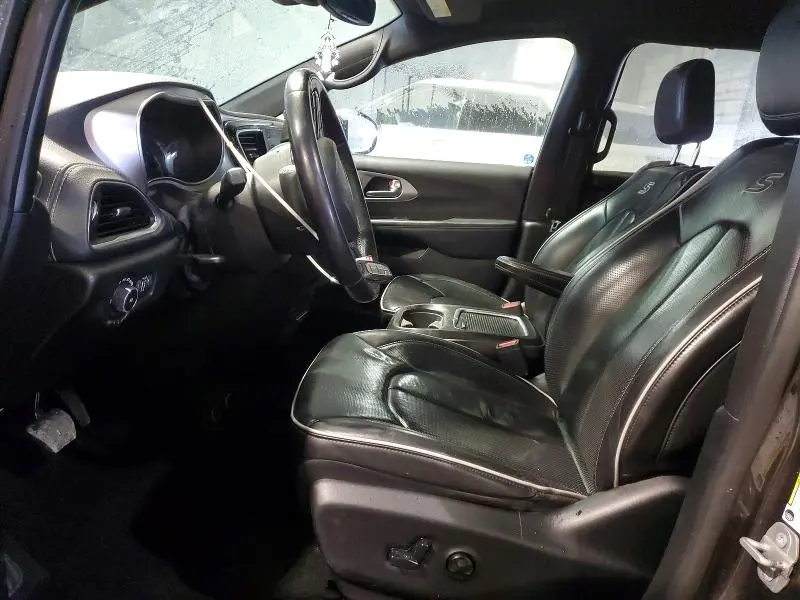 2019 CHRYSLER PACIFICA HYBRID LIMITED  