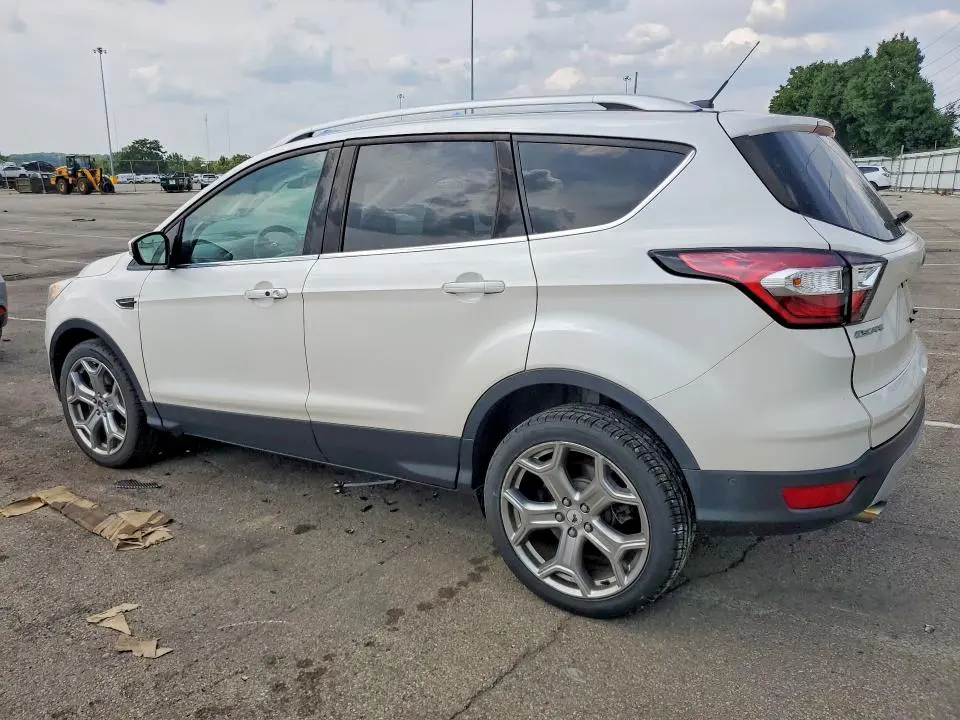 2017 FORD ESCAPE TITANIUM  