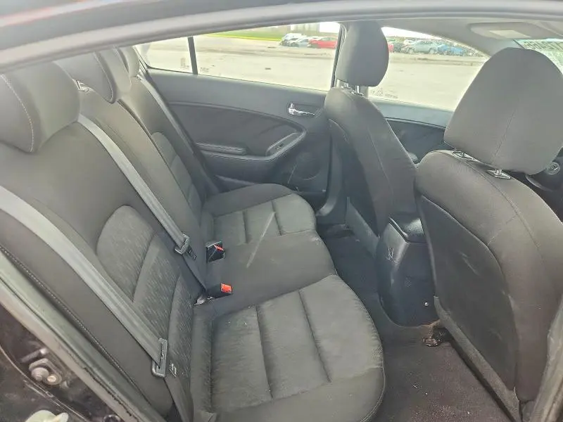 2016 KIA FORTE LX  