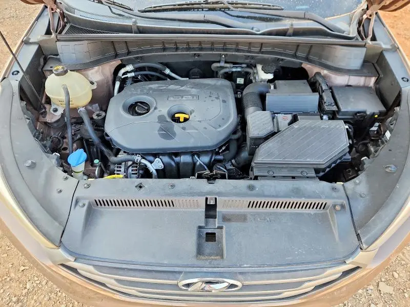 2016 HYUNDAI TUCSON SE  